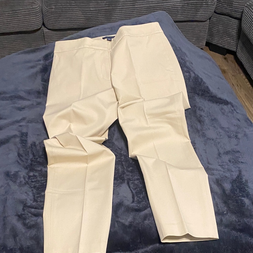 Tommy Hilfiger Men's Cream Khakis